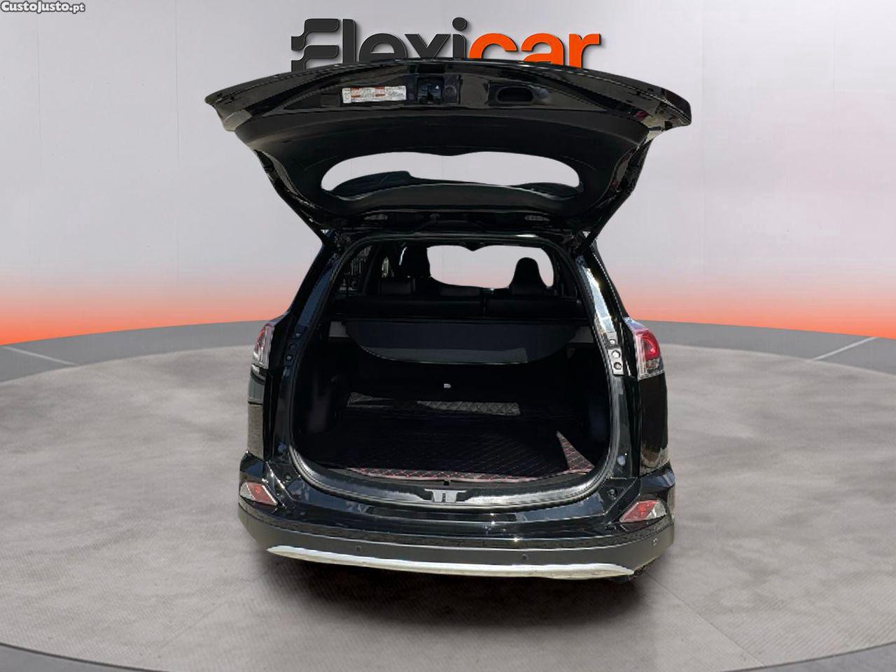 Toyota RAV4 2.5 HSD Comfort — fotografia 9