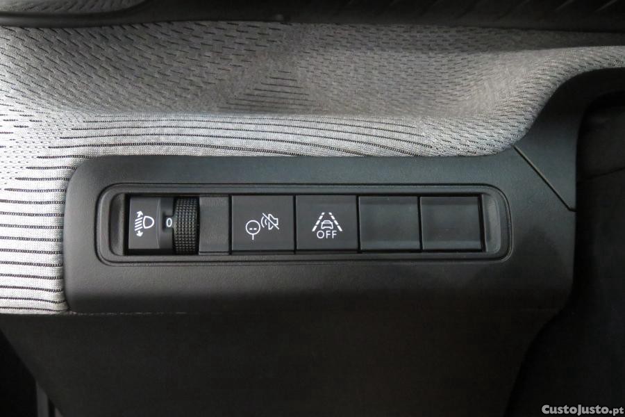 Citroën e-C3 44 kWh Autonomia Con — fotografia 8