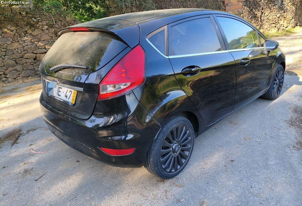 Ford Fiesta 1.4 tdci — fotografia 8