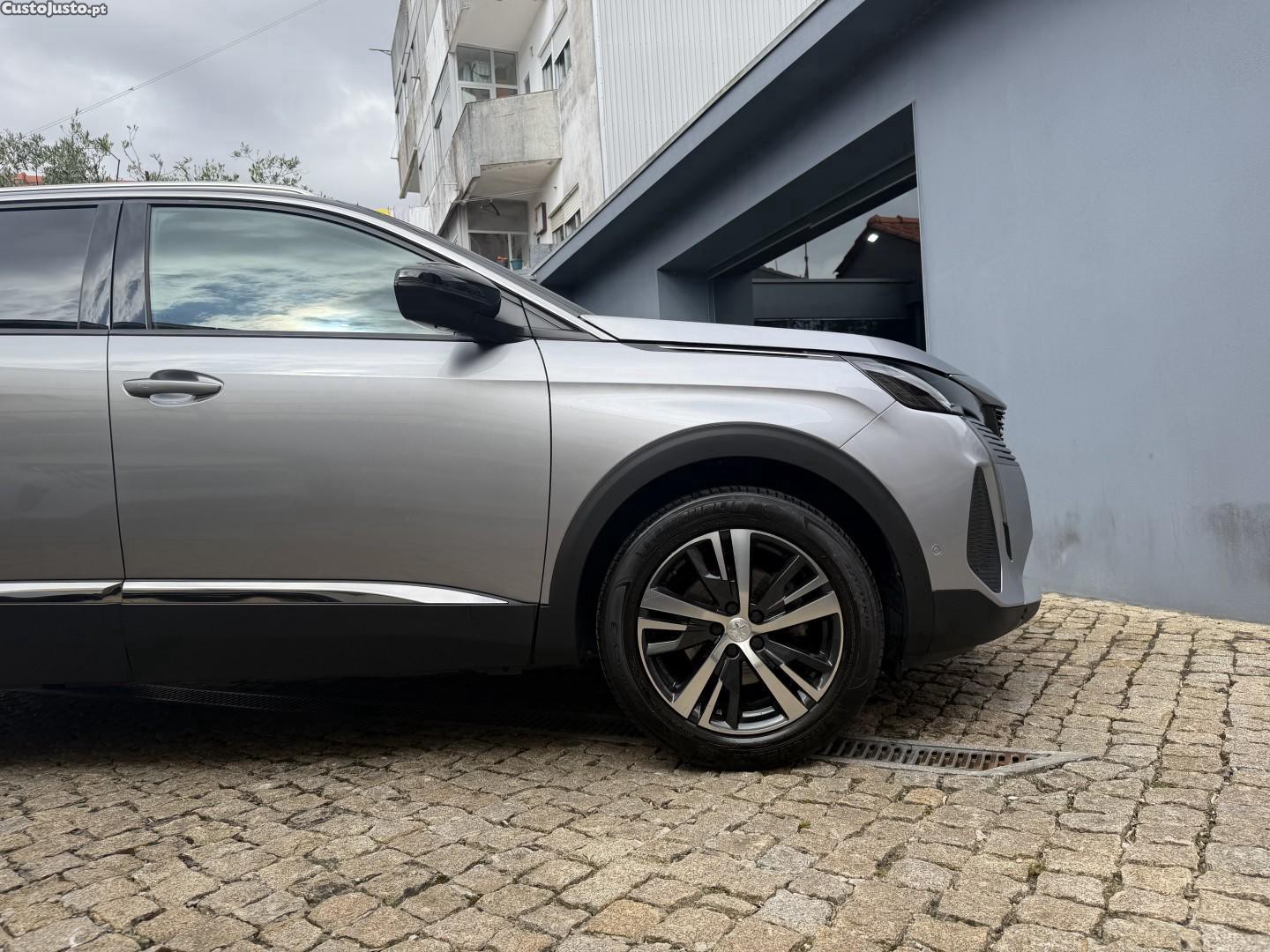 Peugeot 5008 1.2 PureTech Allure Pack EAT8 - 21 foto 4