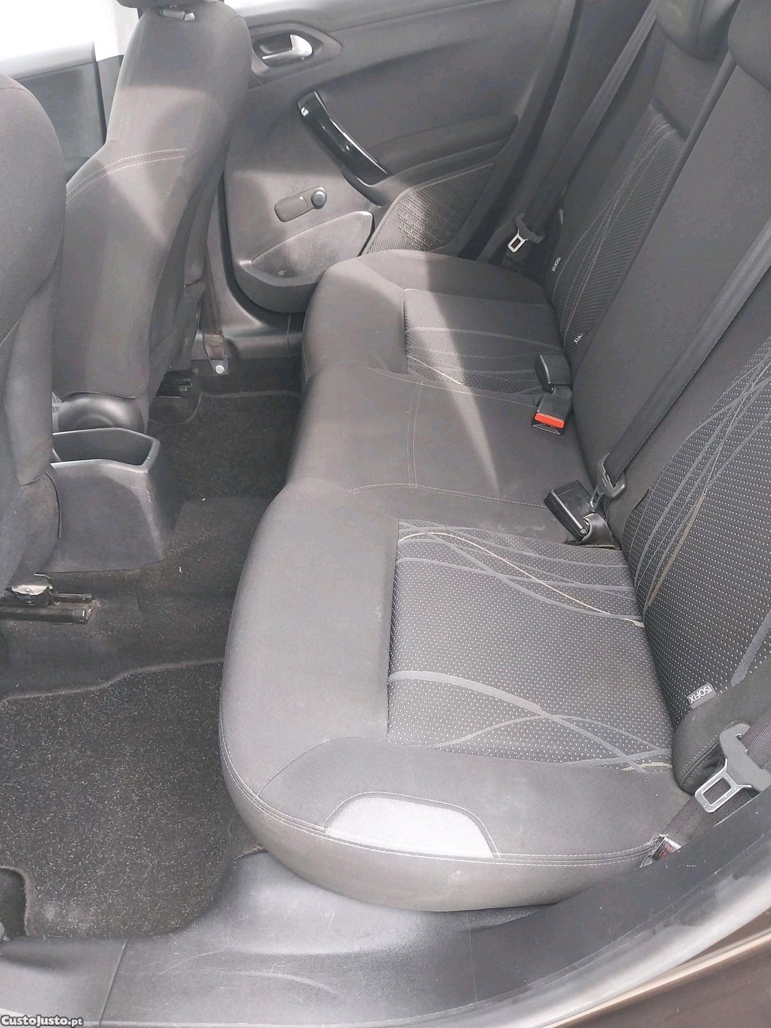 Peugeot 208 1.2 VTI — fotografia 2