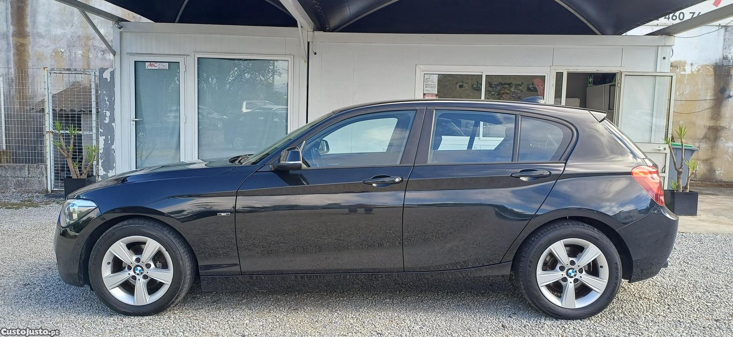 BMW 116 D Sport Nacional — fotografia 19