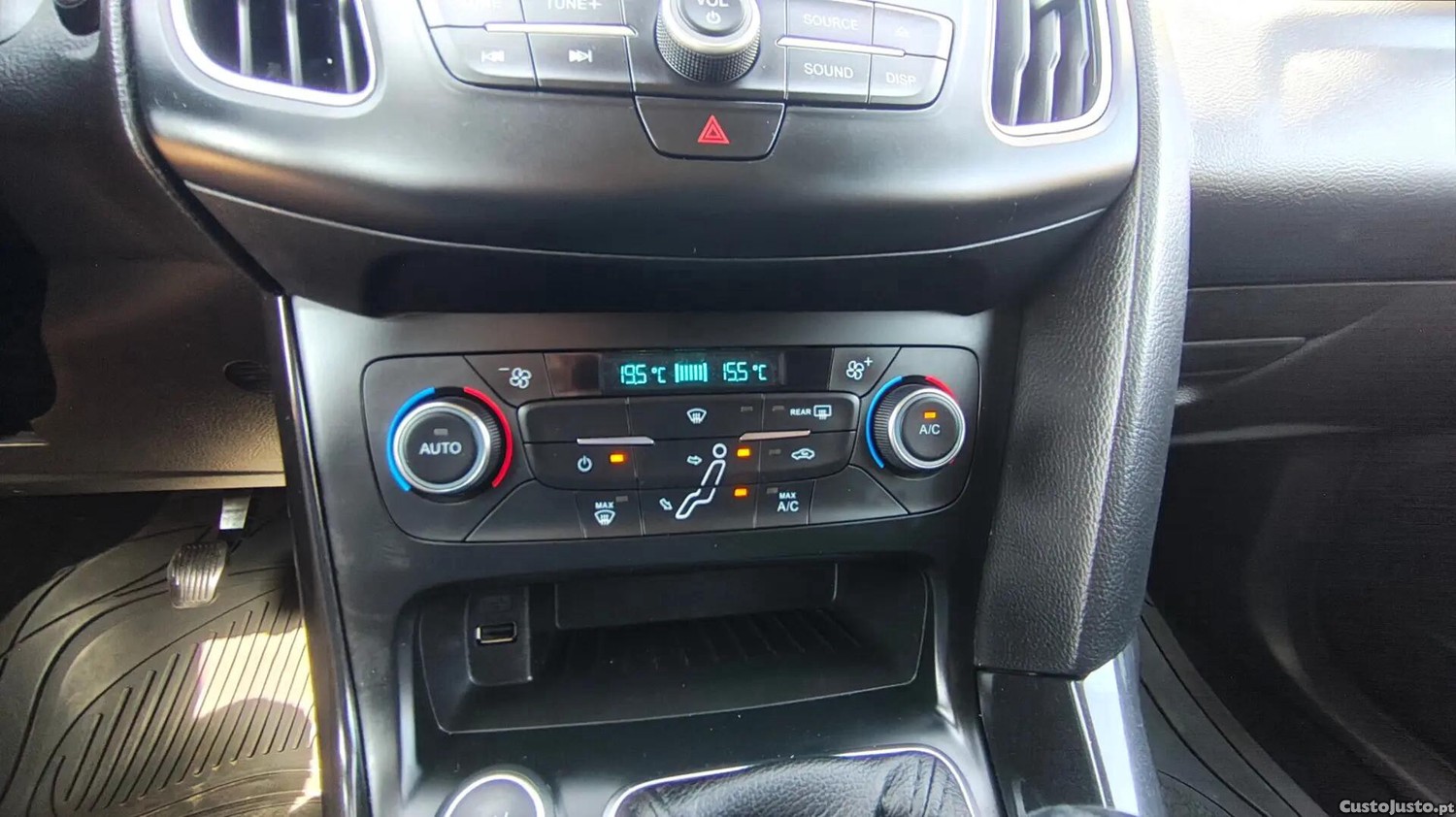 Ford Focus 1.5 TDCi Titanium ECOnetic — fotografia 7