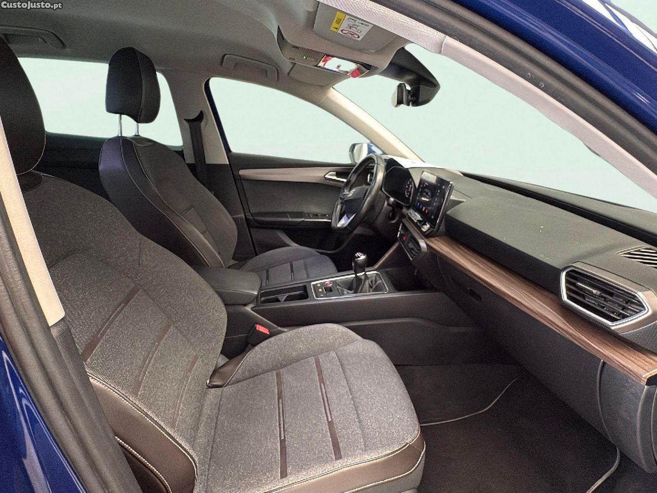 SEAT Leon 1.5 TSI Xcellence — fotografia 3