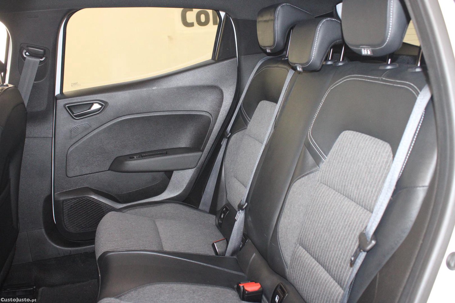 Renault Clio 1.5 dCi EXCLUSIVE — fotografia 6