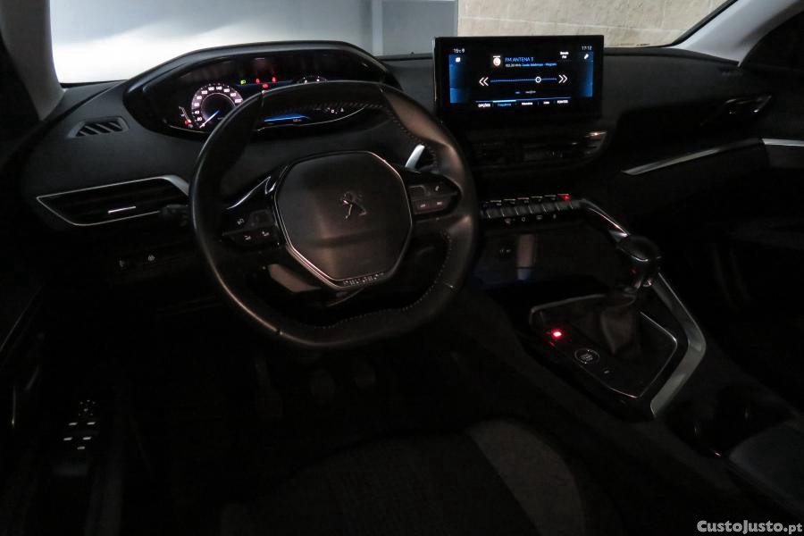 Peugeot 3008 1.5 BlueHDi Active P — fotografia 26