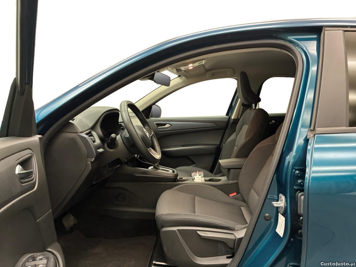 Renault Arkana E-Tech Evolution — fotografia 7