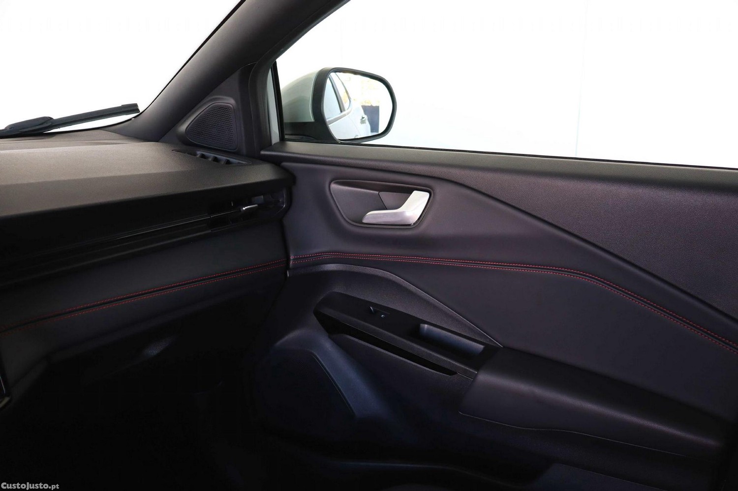 Ford Puma 1.0 EcoBoost MHEV ST-Line Aut. — fotografia 8