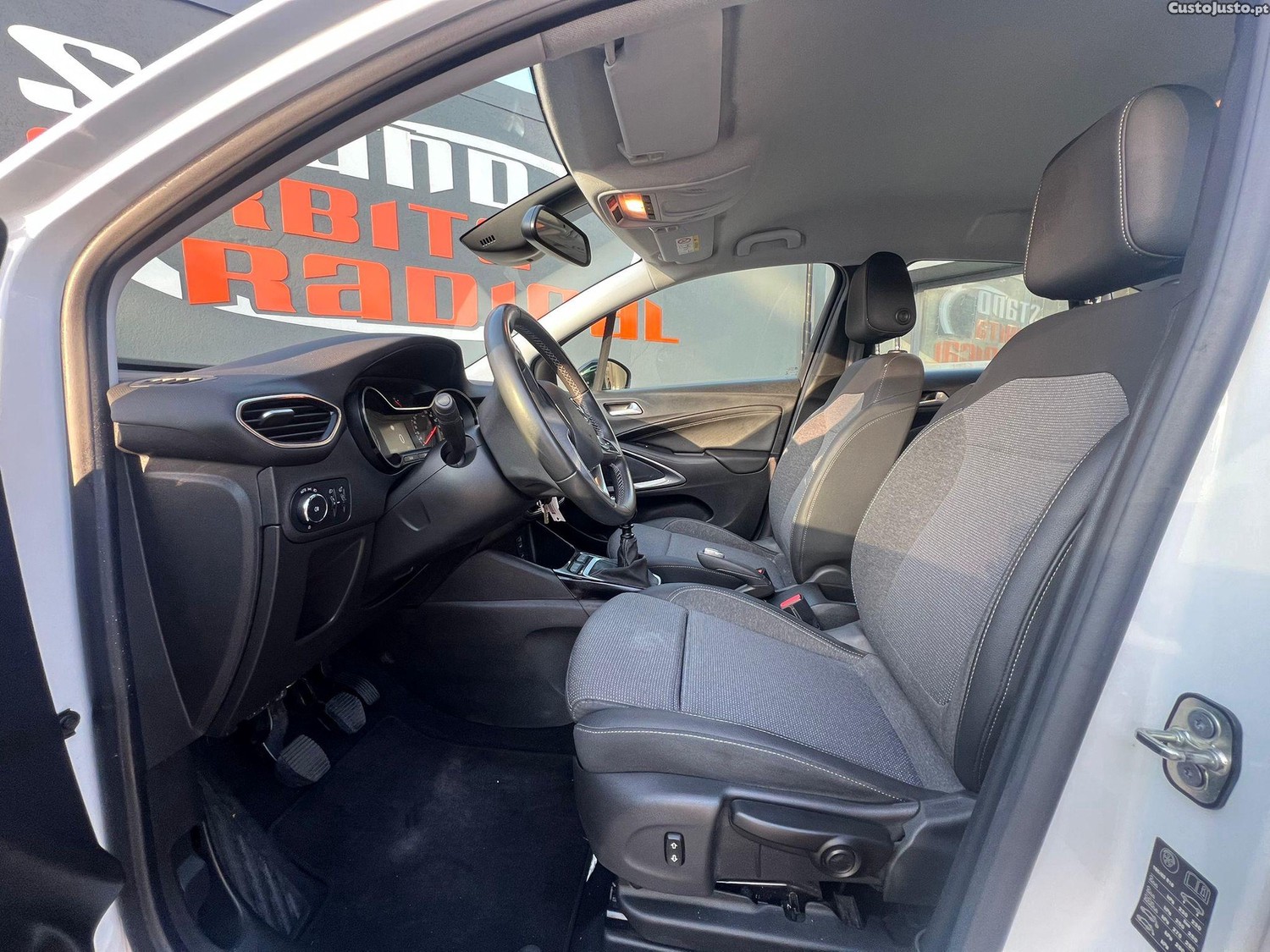 Opel Crossland X 1.2 T Elegance — fotografia 11