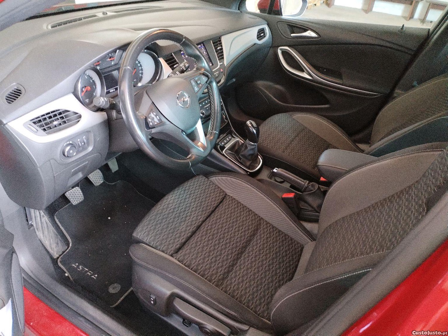 Opel Astra 1.2 T GS Line — fotografia 6