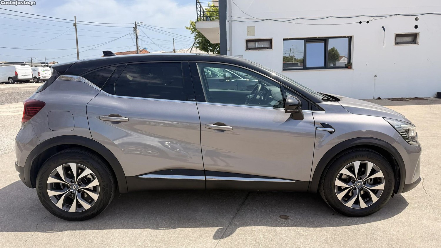 Renault Captur 1.6 E-Tech Full Hybrid de 2020 — fotografia 11