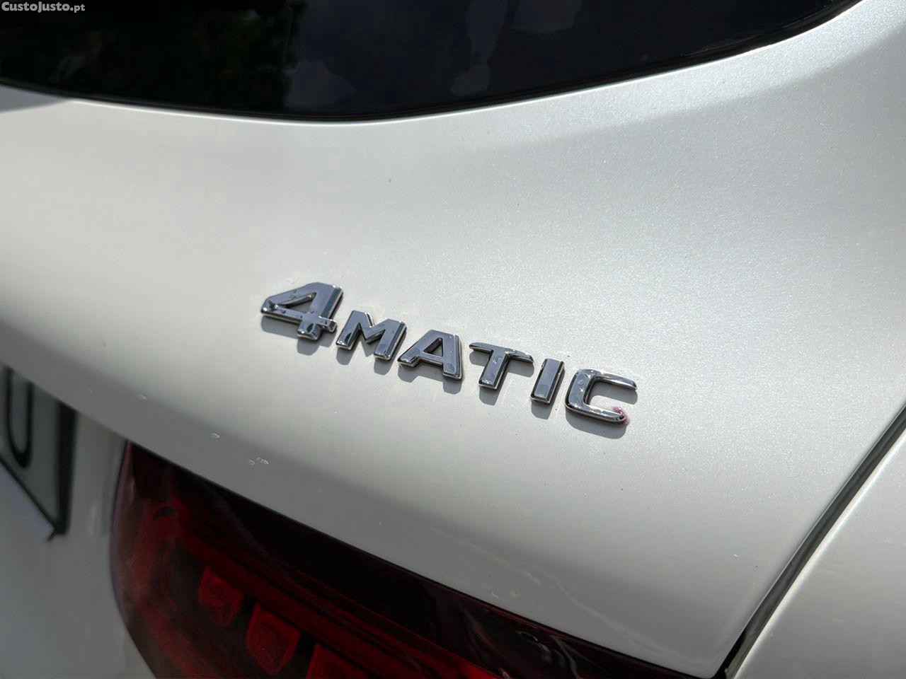 Mercedes-Benz GLC 300 e 4Matic — fotografia 19