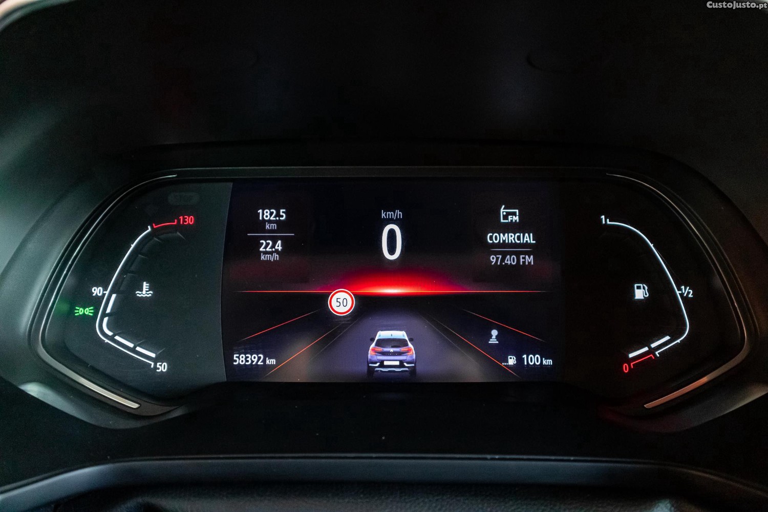 Renault Captur 1.0 TCE EXCLUSIVE — fotografia 6