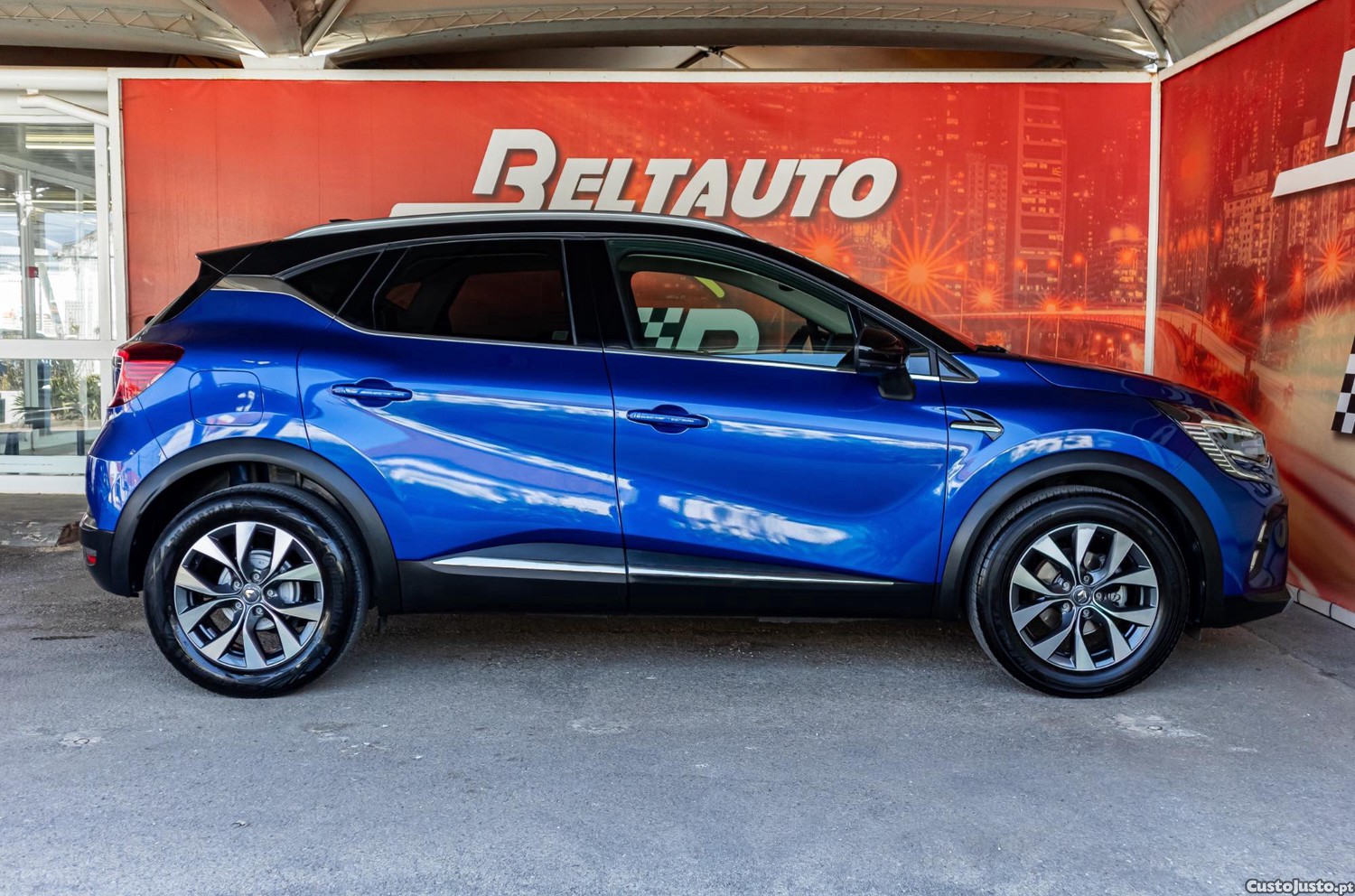 Renault Captur 1.0 TCE EXCLUSIVE — fotografia 21