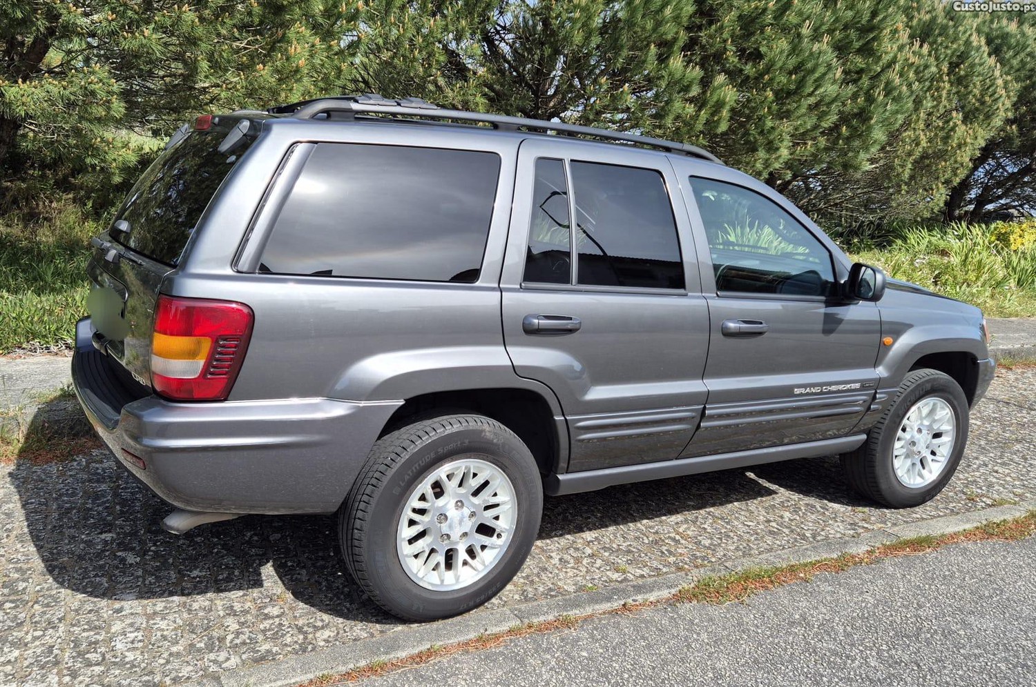 Jeep Grand Cherokee (Grand Cherokee) — photo 4