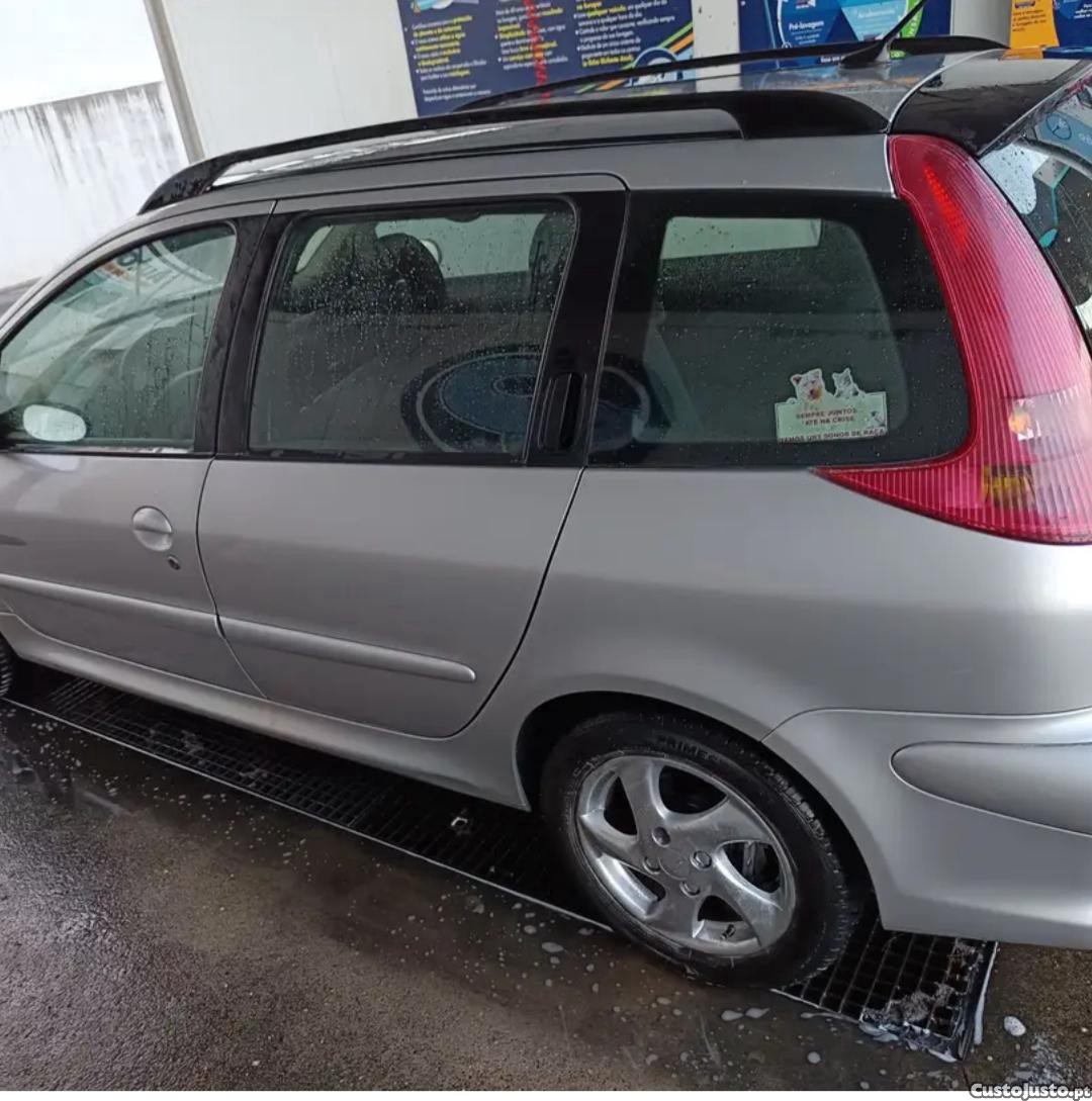 Peugeot 206 SW — fotografia 3