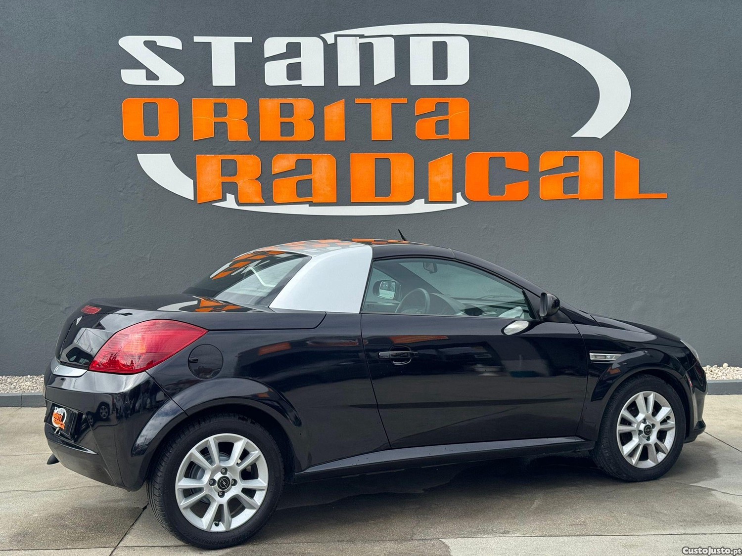 Opel Tigra TwinTop 1.3 CDTi — fotografia 11
