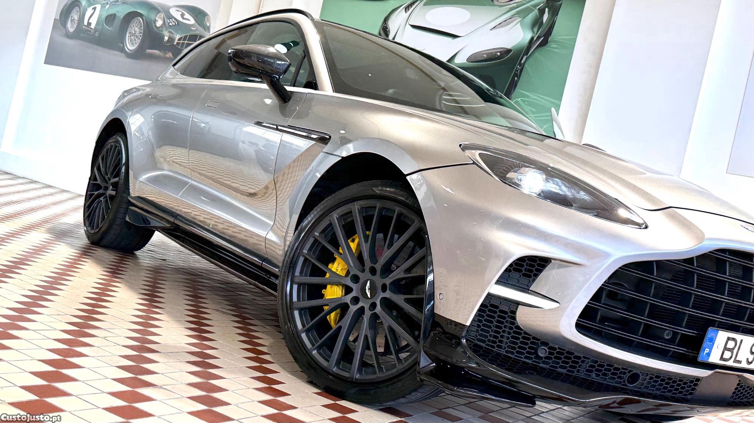 Aston Martin DB X 707 — fotografia 19