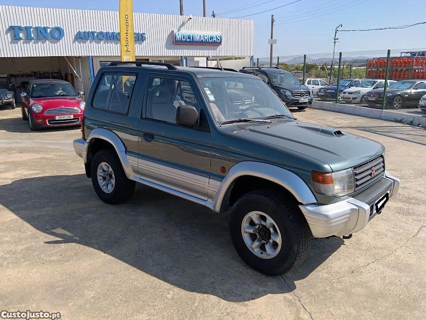 Mitsubishi Pajero 2.8 GLS SPORT 4X4 — fotografia 2