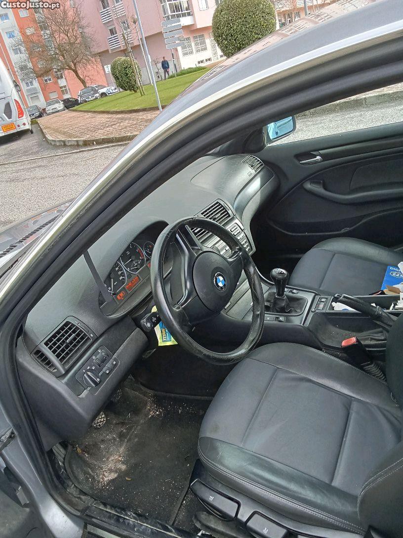 BMW 320 2.0 - 04 — photo 5