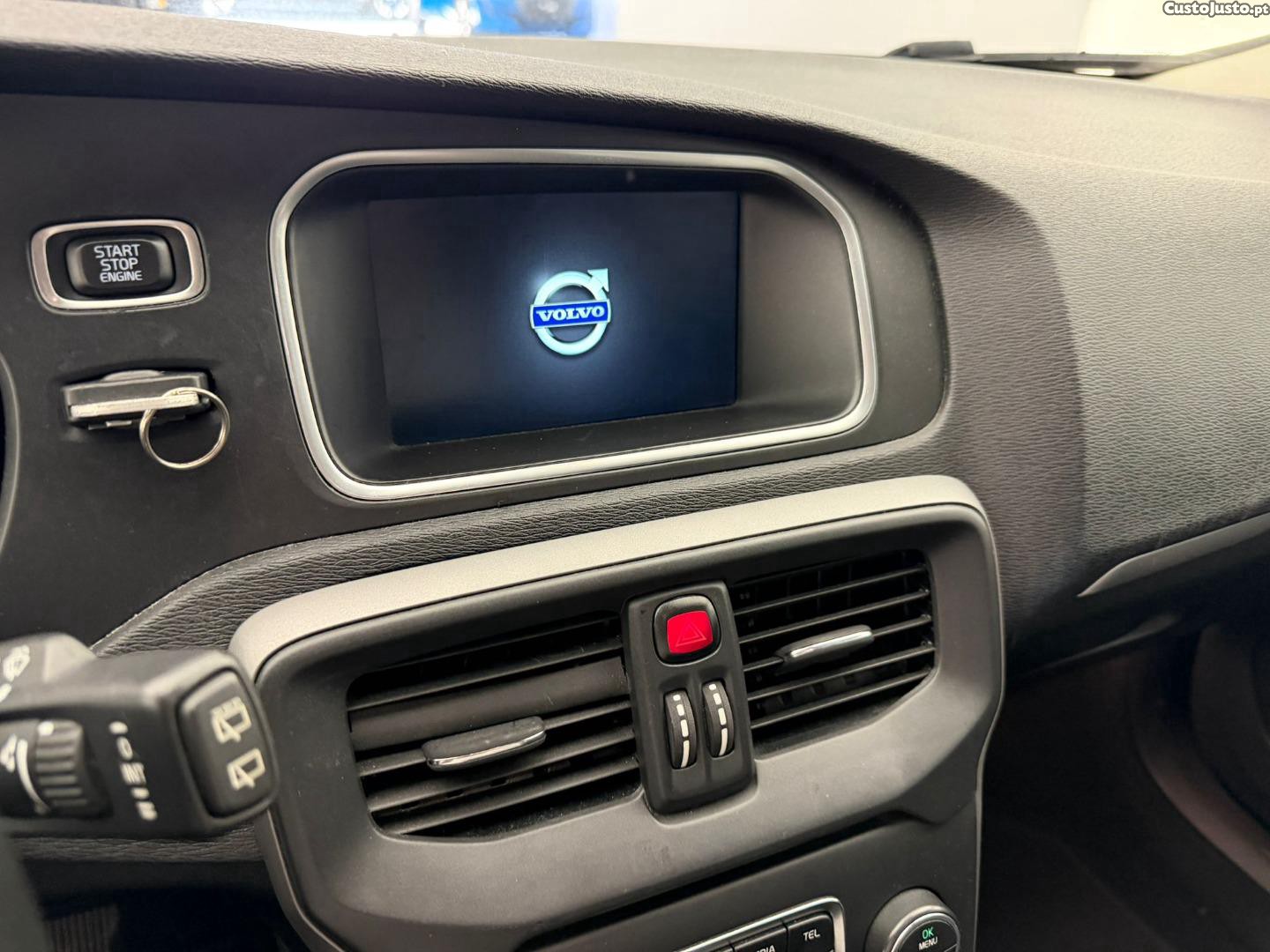 Volvo V40 2.0 — fotografia 7