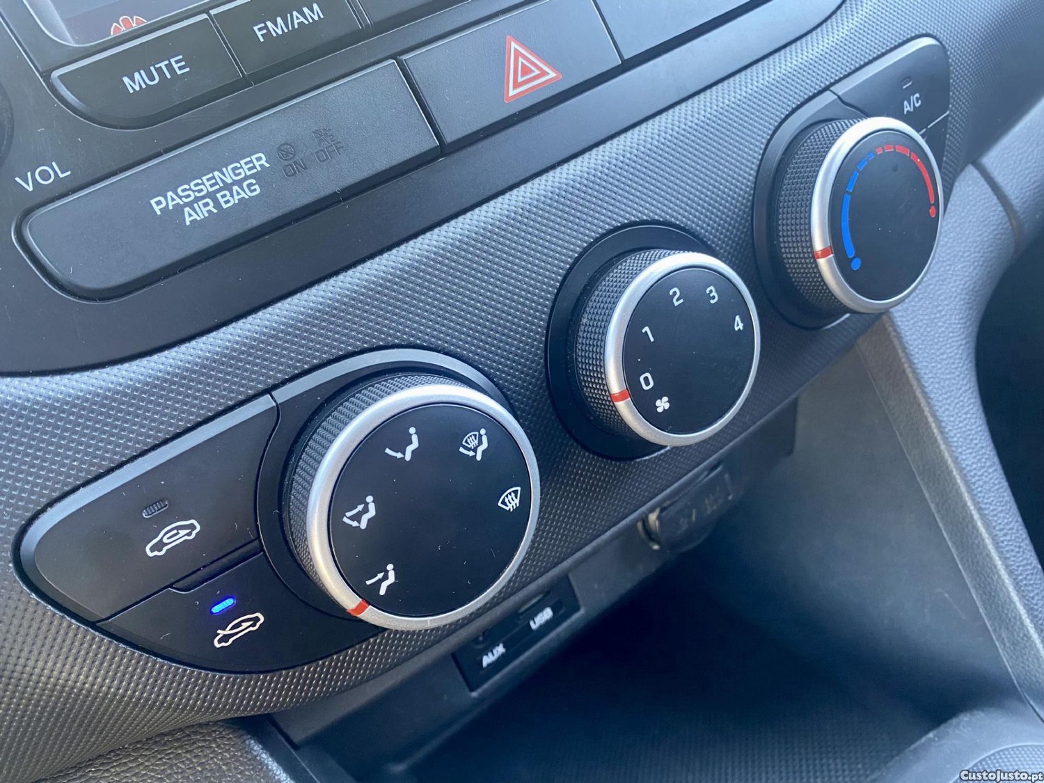 Hyundai i10 1.0 Gasolina — fotografia 4