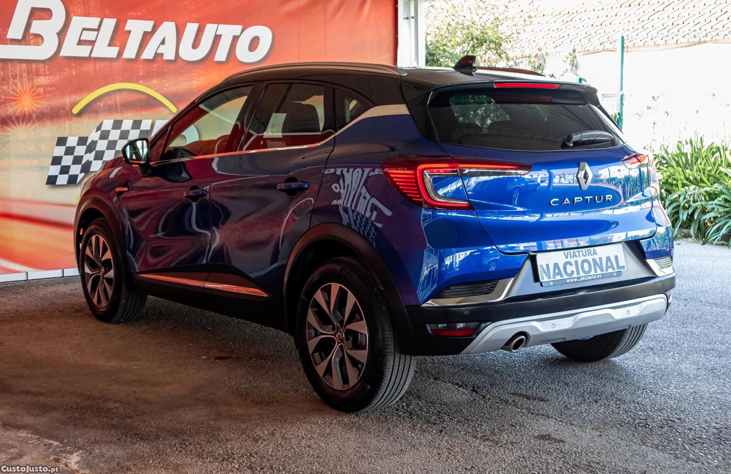 Renault Captur 1.0 TCE EXCLUSIVE — fotografia 18
