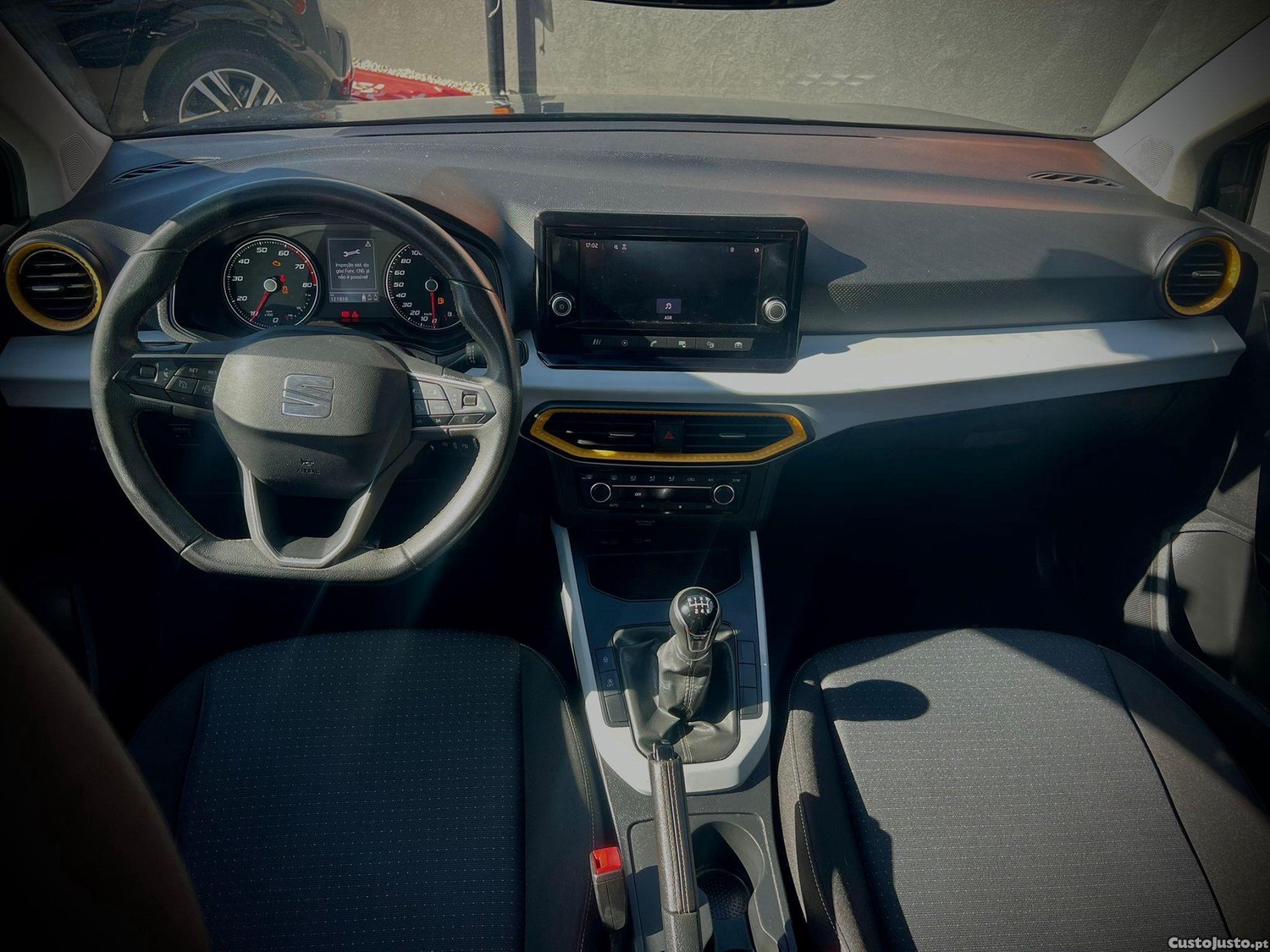SEAT Arona 1.0 Eco TSI Style — fotografia 13
