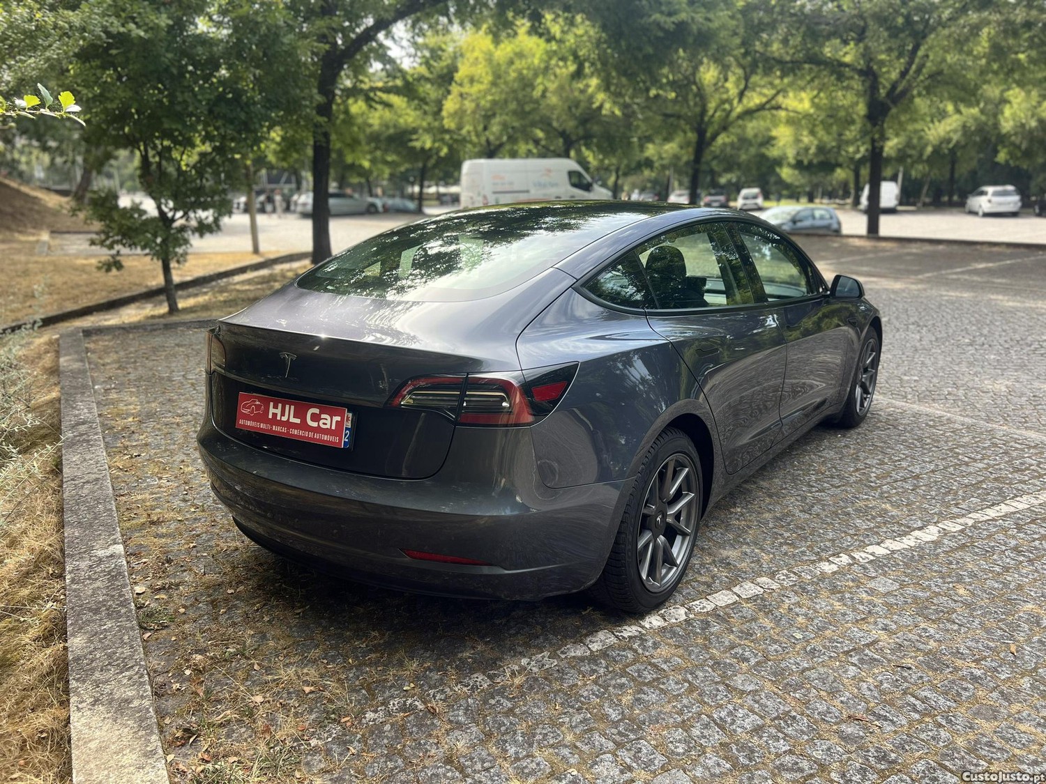 Tesla Model 3 Standard — fotografia 9