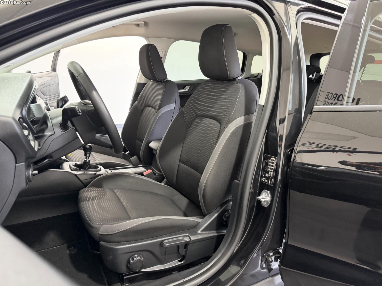Ford Focus SW 1.0 ECOBOOST MHEV ACTIVE 125 CV — fotografia 9