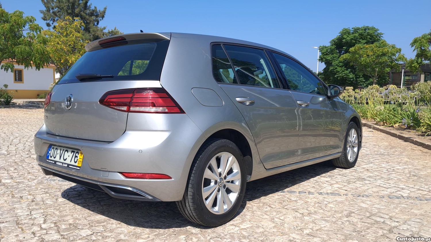 Volkswagen Golf VII 1.6 TDI 115CV CONFORTLINE — fotografia 8
