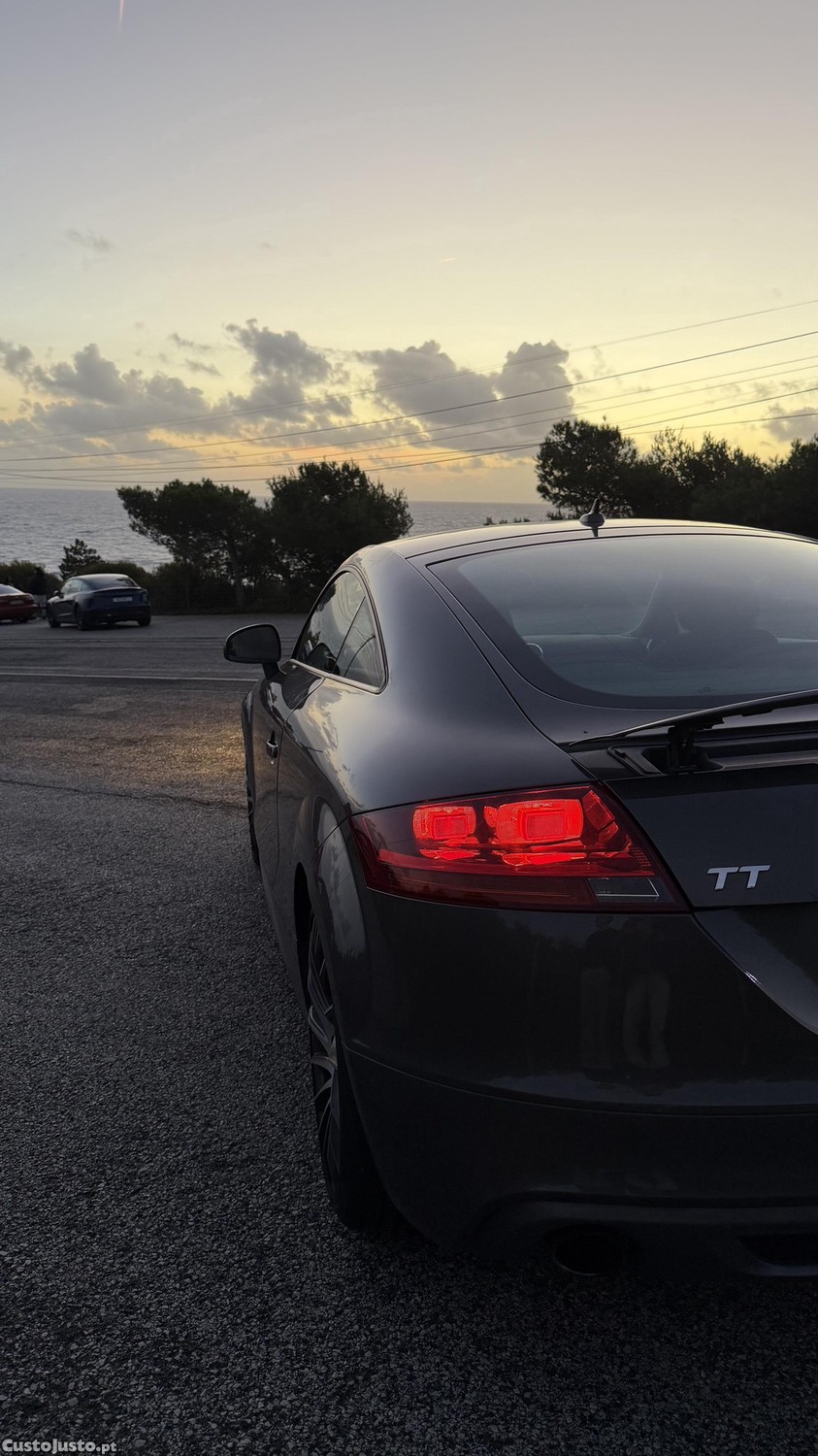 Audi TT s-line 2.0 TFSI — fotografia 11