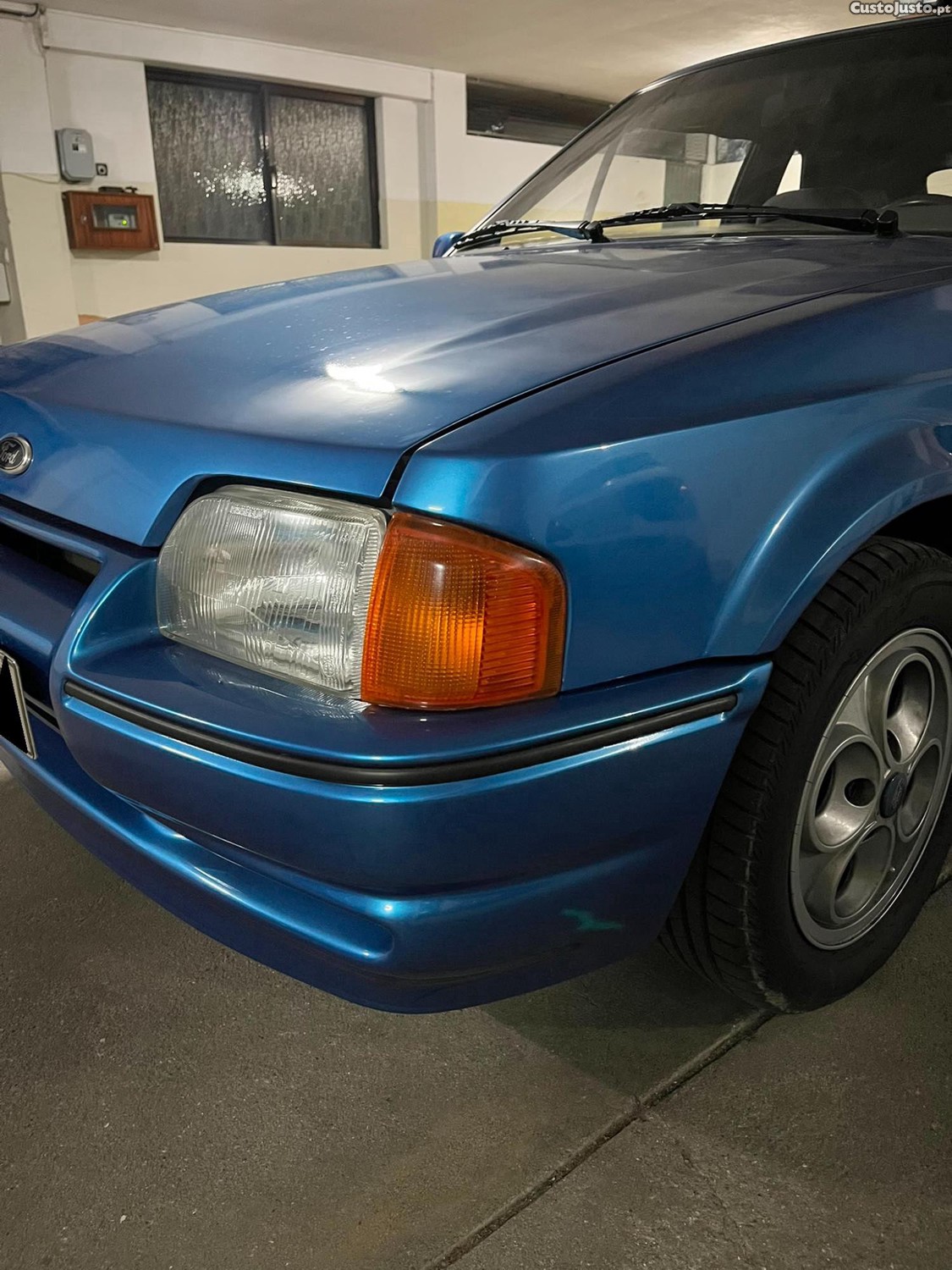 Ford XR3 i - Escort Cabrio 1.6 — fotografia 3