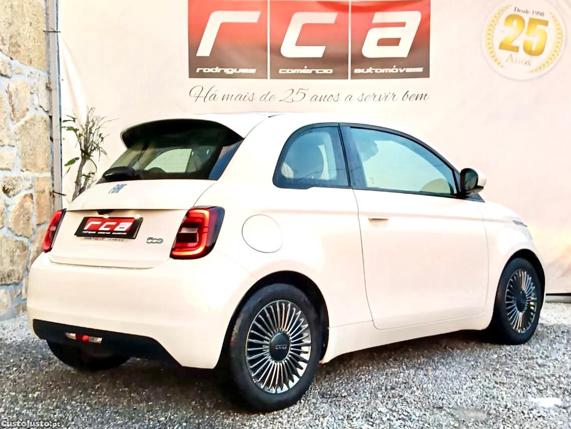 Fiat 500 e e 42kWh ICON — fotografia 10