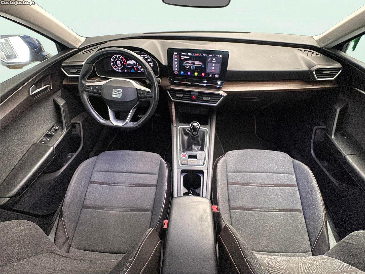 SEAT Leon 1.5 TSI Xcellence — fotografia 4