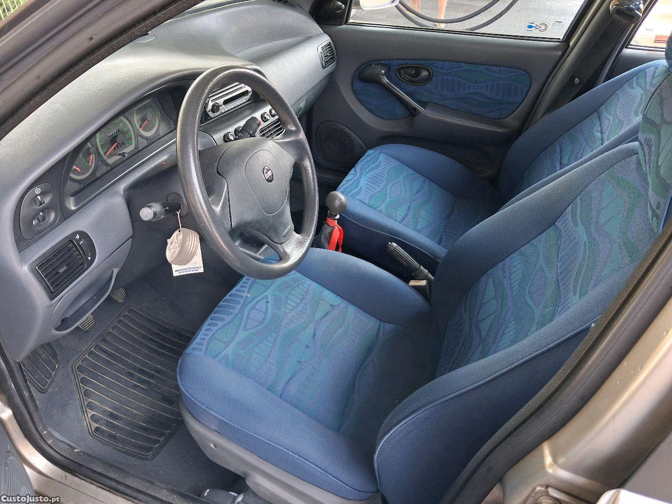Fiat Palio Weekend 75cv — fotografia 8