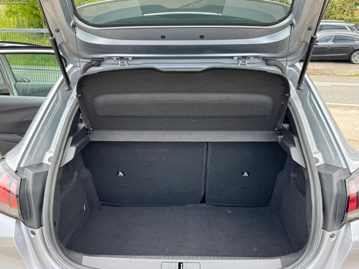 Peugeot 208 II — fotografia 2
