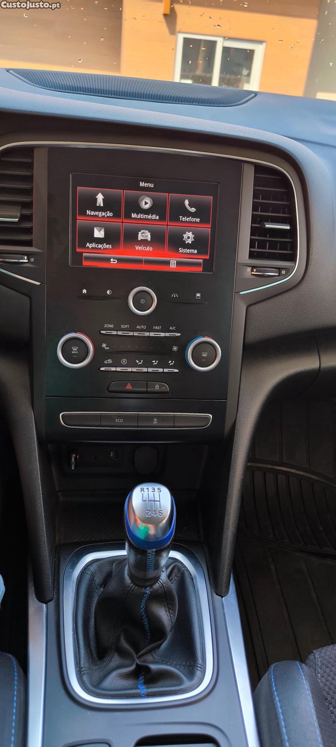 Renault Mégane Sport Tourer GTLine — fotografia 5