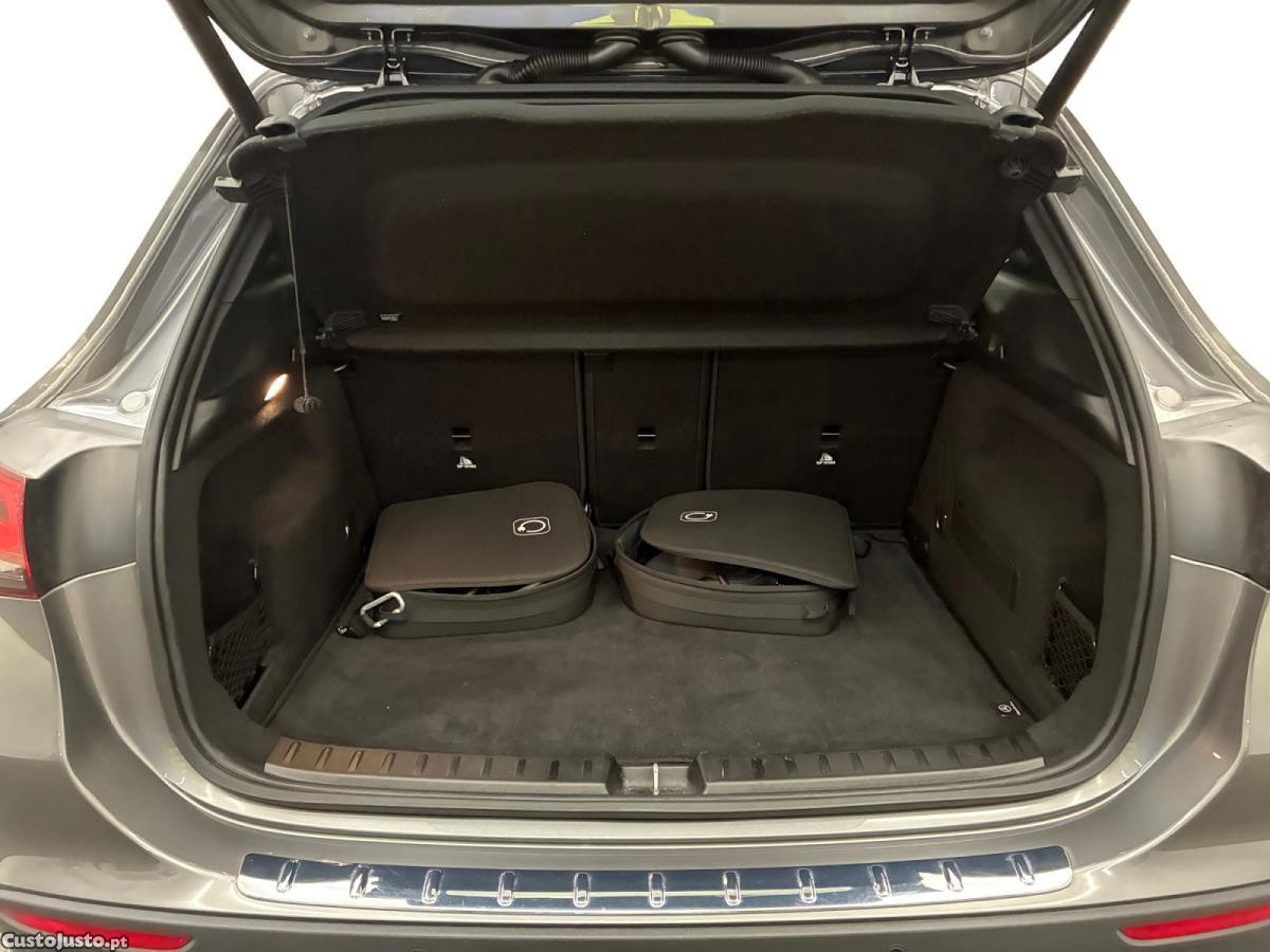 Mercedes-Benz GLA 250 e Business Line 8G-DCT — fotografia 3