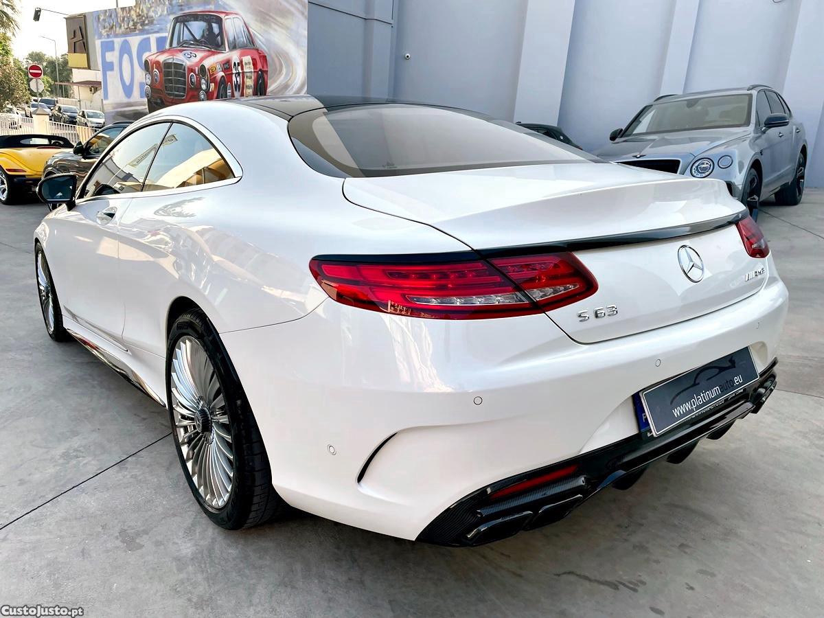 Mercedes-Benz S 63 AMG V8 Bi-Turbo 4-Matic — fotografia 56