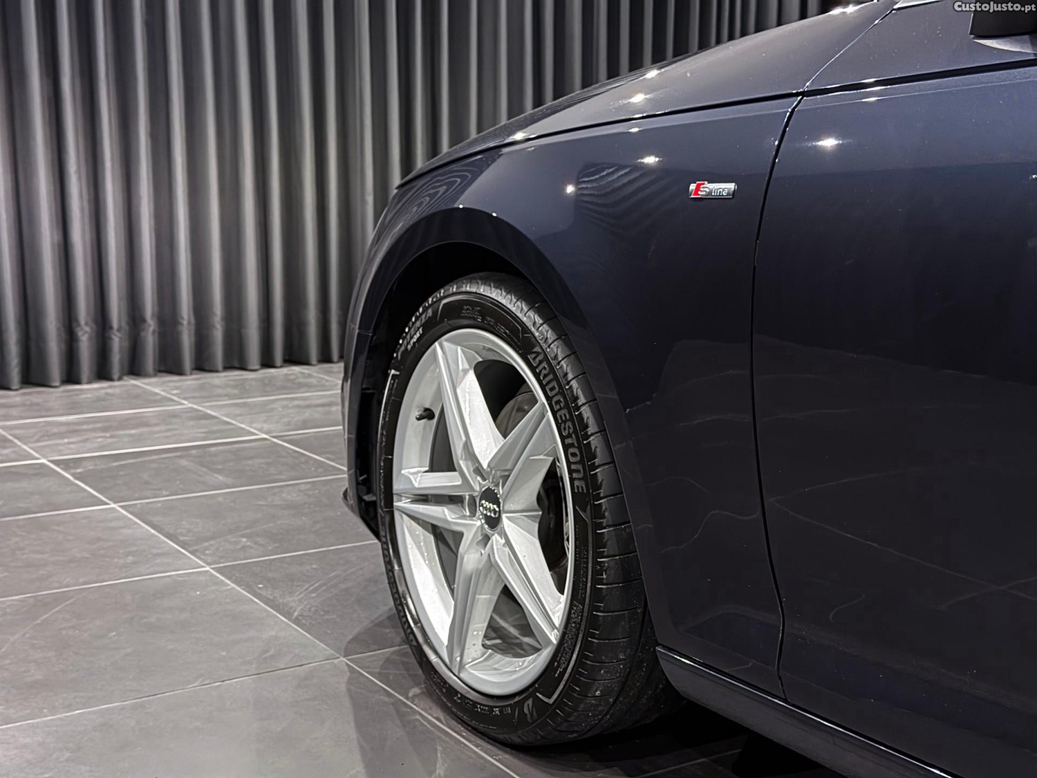 Audi A4 Avant 2.0 TDI S-line S tronic — fotografia 13
