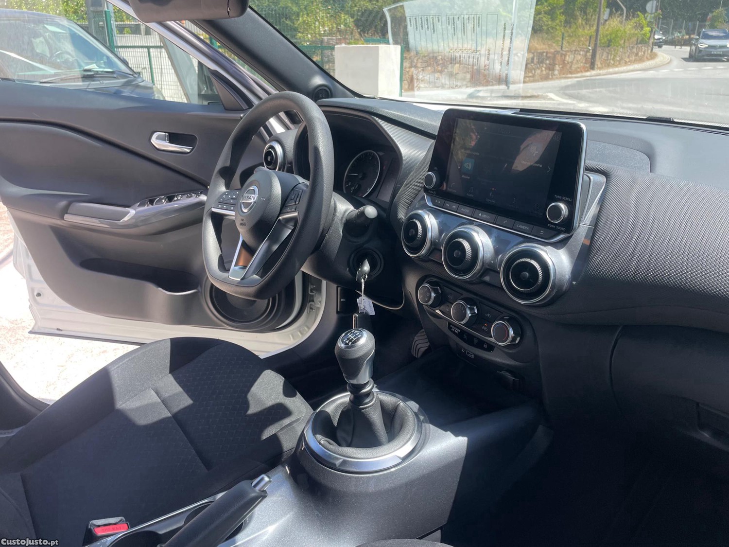 Nissan Juke 1.0 DIG-T Acenta 75000 km — fotografia 6