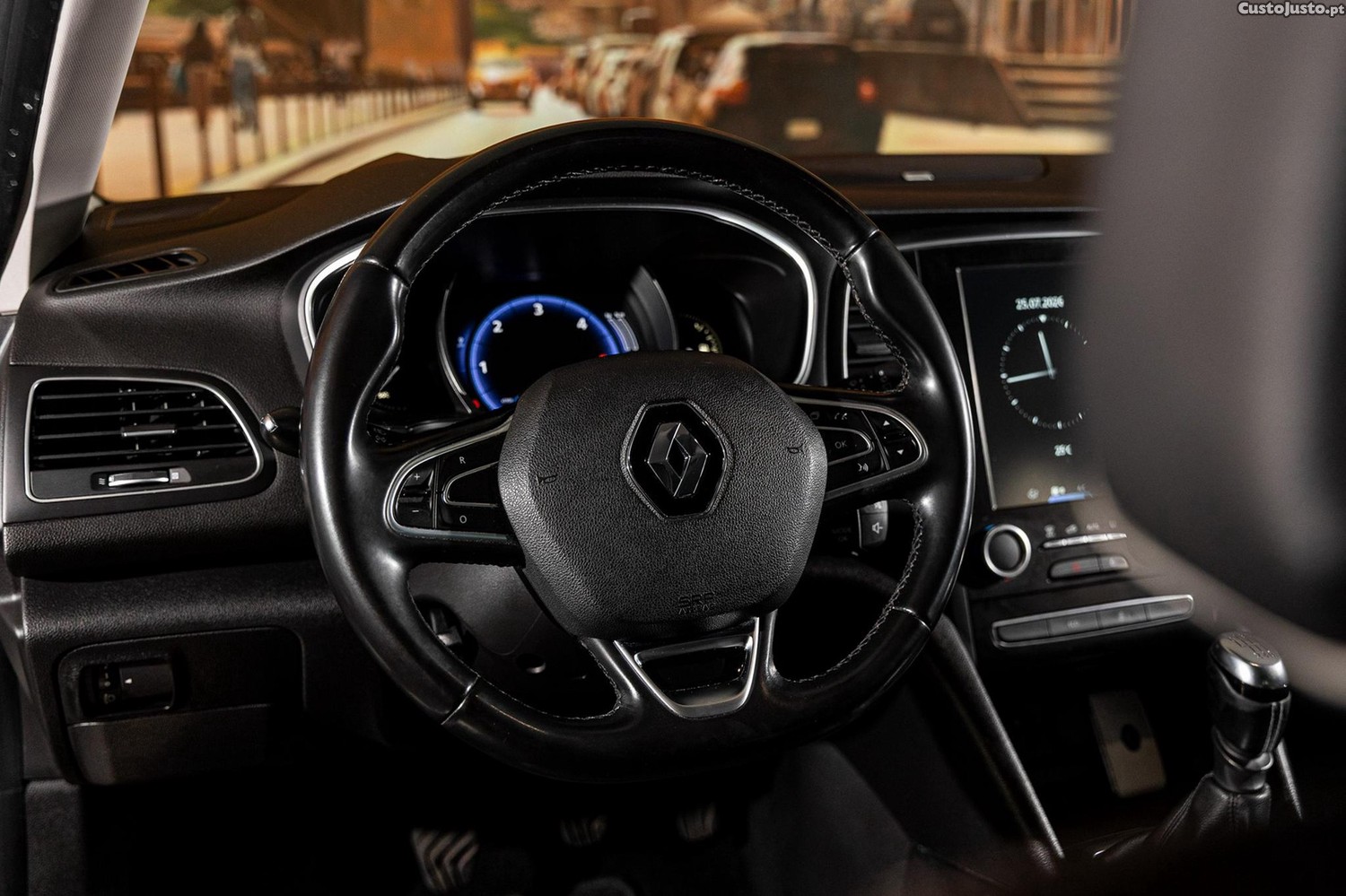 Renault Mégane 1.6 dCi Bose Edition — fotografia 16