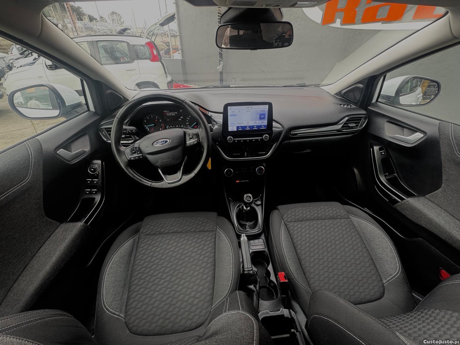 Ford Puma 1.0 EcoBoost MHEV Titanium — fotografia 10