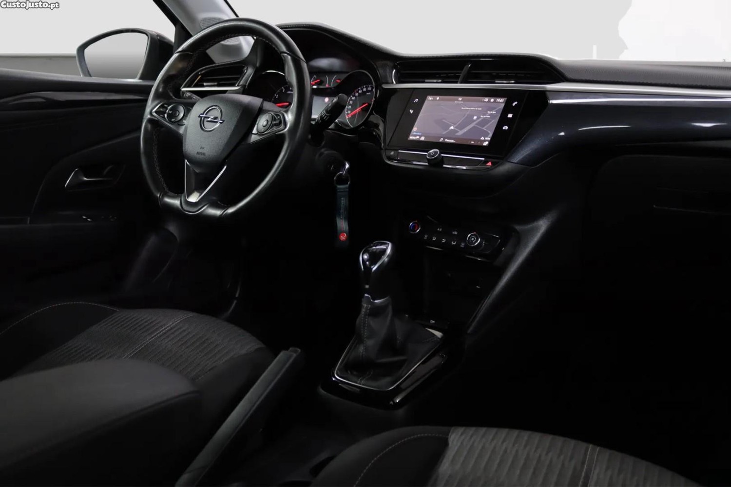 Opel Corsa 1.2 Edition — fotografia 9