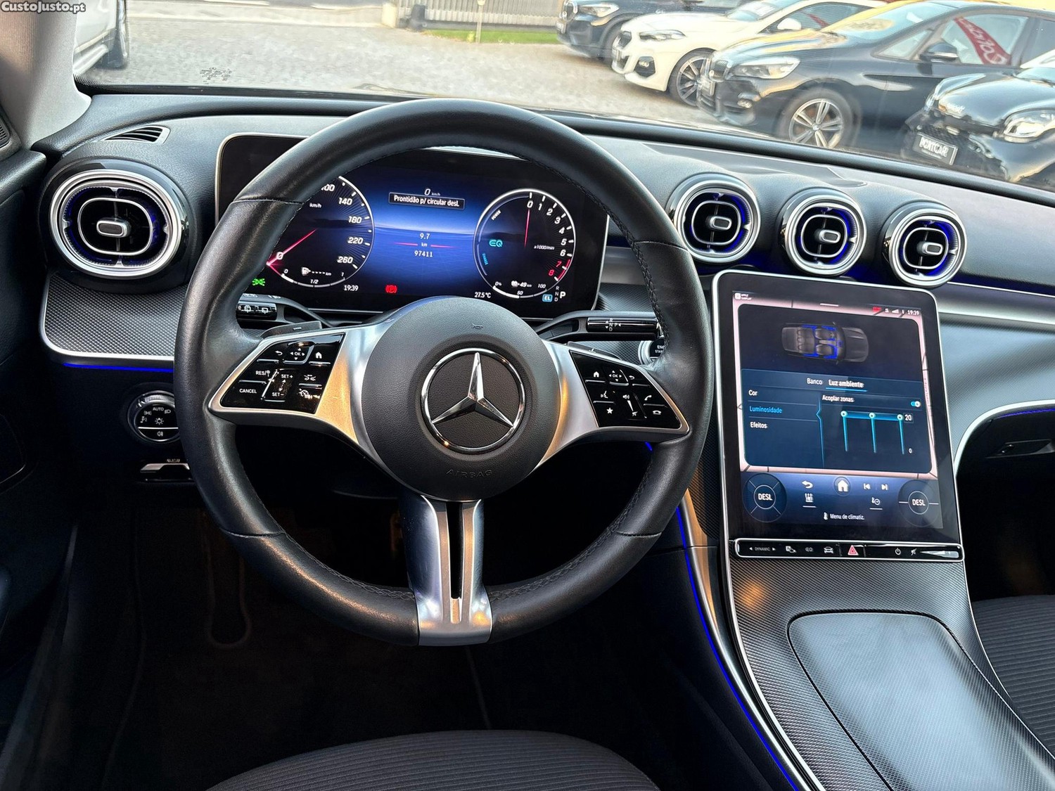 Mercedes-Benz C 300 e Avantgarde — fotografia 5