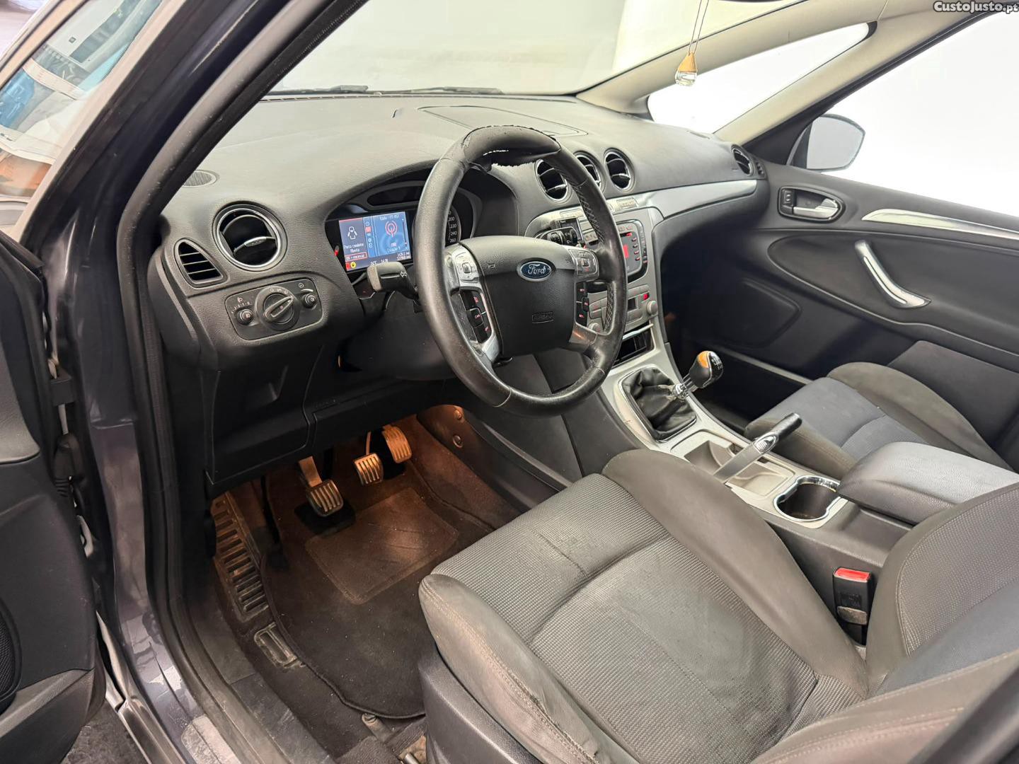 Ford S-Max 2.0TDCI 7L — fotografia 7