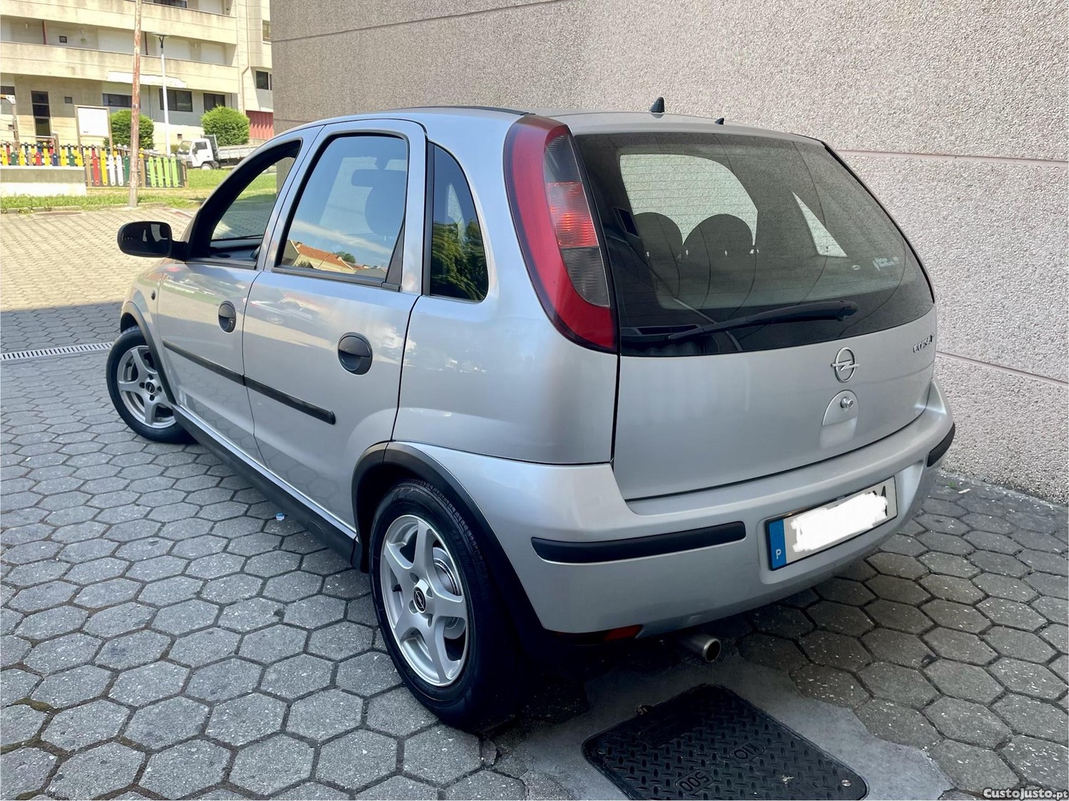 Opel Corsa 1.2 16v SPORT Novo — fotografia 2