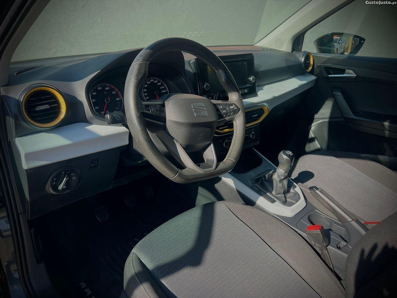 SEAT Arona 1.0 Eco TSI Style — fotografia 15