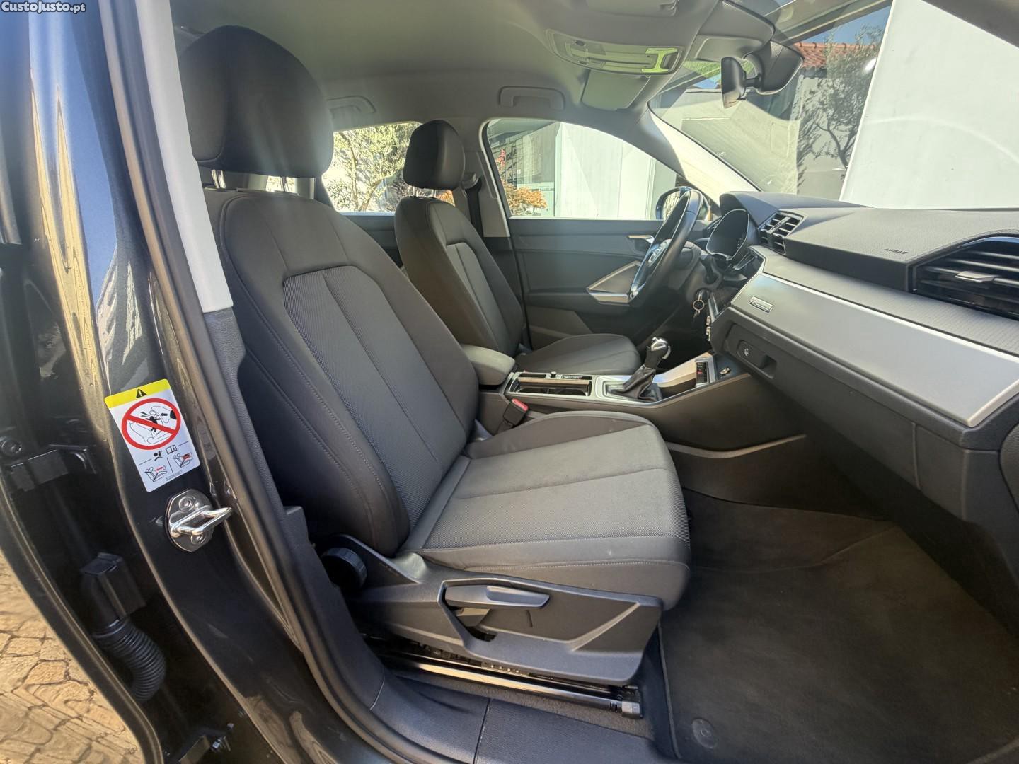 Audi Q3 45 TFSIe S line S tronic — fotografia 11